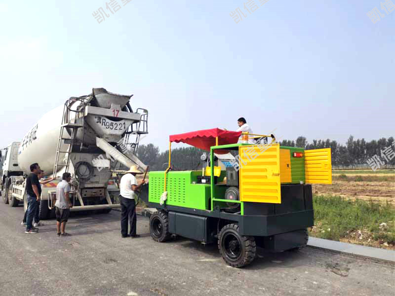 水泥砼護(hù)路石滑模成型機